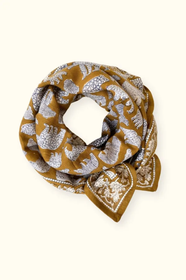 grand foulard latika ours tapenade