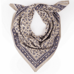 grand-foulard-leopard-bengal-tilleul